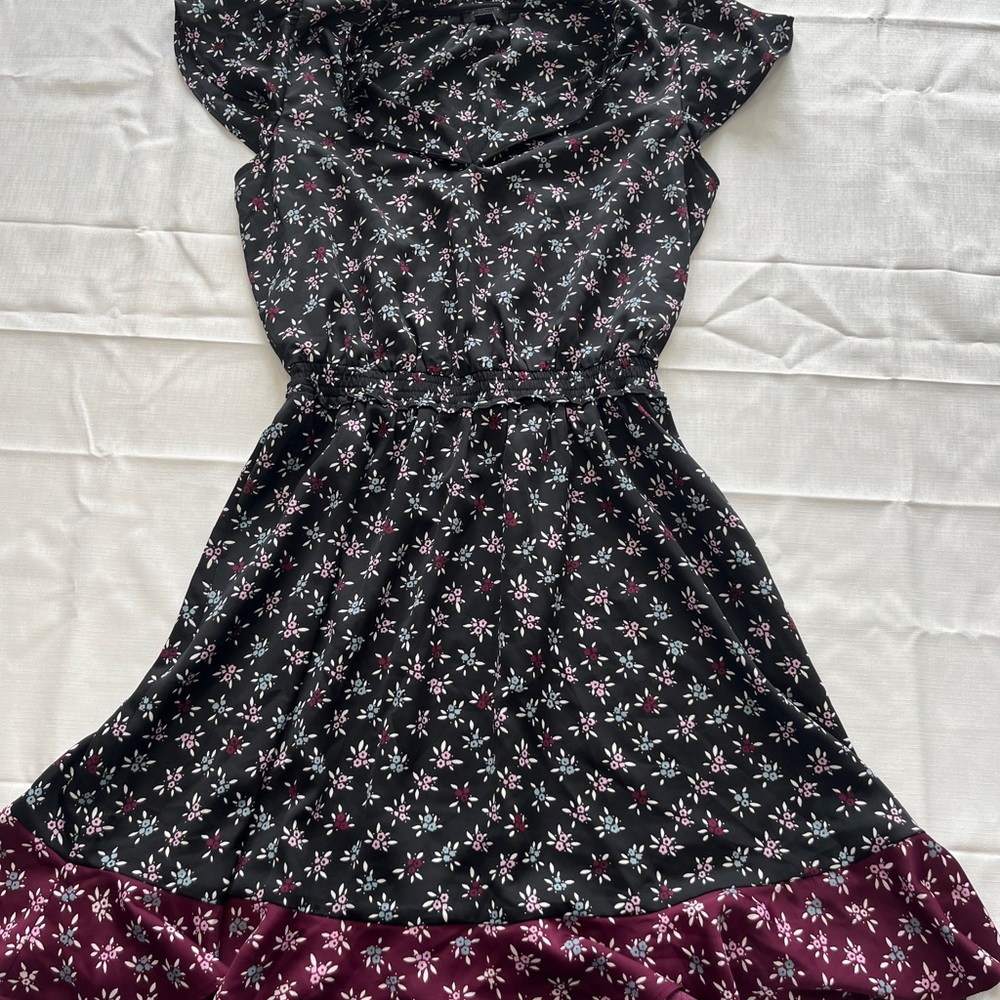 Ann Taylor Petite Black Dress with Pink and White Floral Pattern Size XS